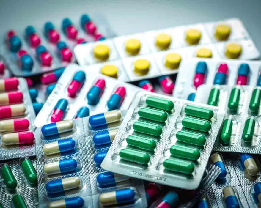 Antibiotics affect phage during therapy